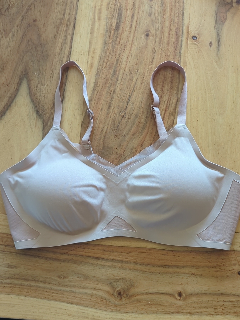 Honeylove CrossOver Wireless Bra Sand Nude Seamless Mesh Size XL